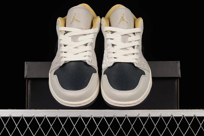 All categories Air Jordan Jordan series basketball shoes Air Jordan 1 Low Air Jordan 1 Low AJ1 Joe 1 black and gray satin low-top cultural basketball shoes DV1762-001